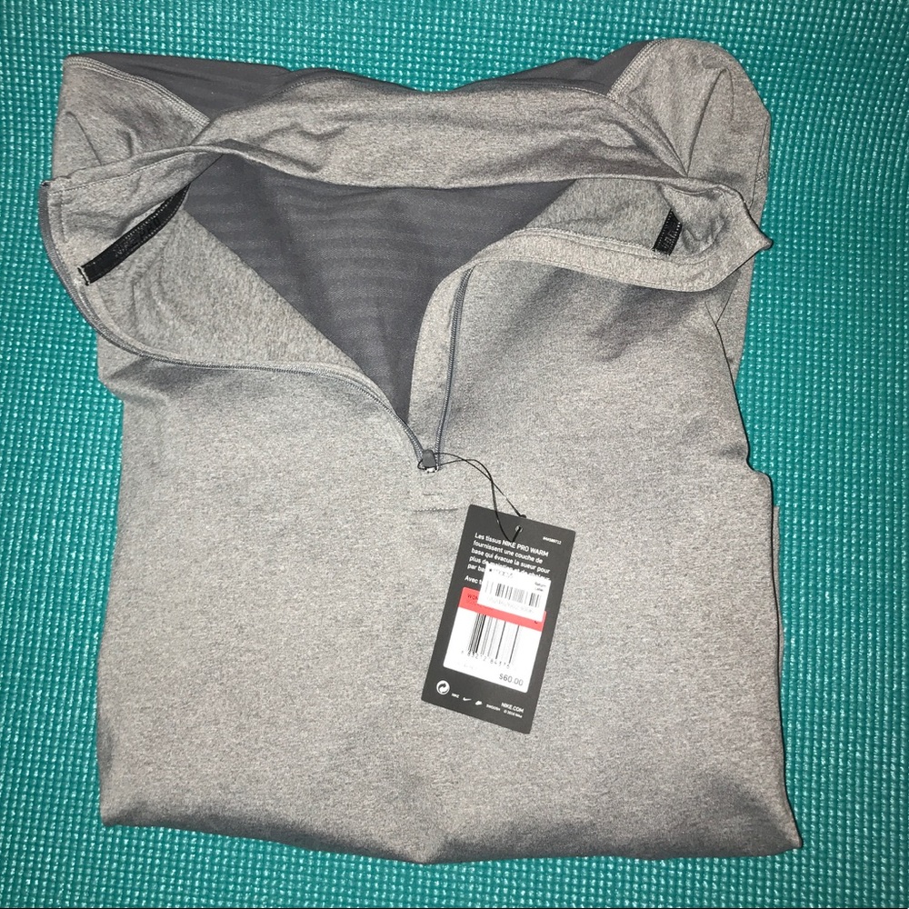 NEW NIKE QUARTER ZIP PULLOVER